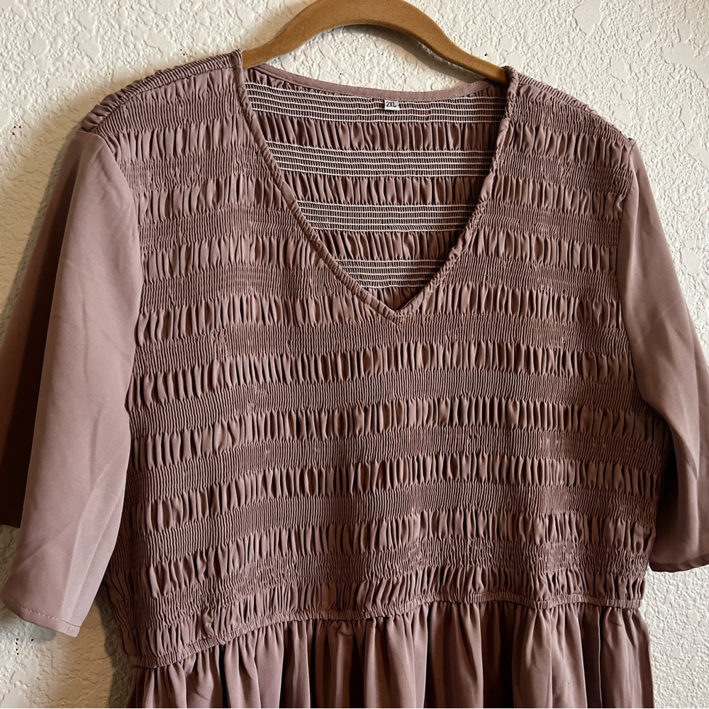 Elegant Mauve / Taupe Dress - Picture 6 of 8